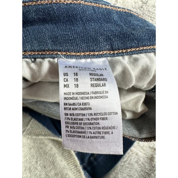 American Eagle, super high rise, flare, blue jeans, denim plus size 18 - Picture 9 of 10